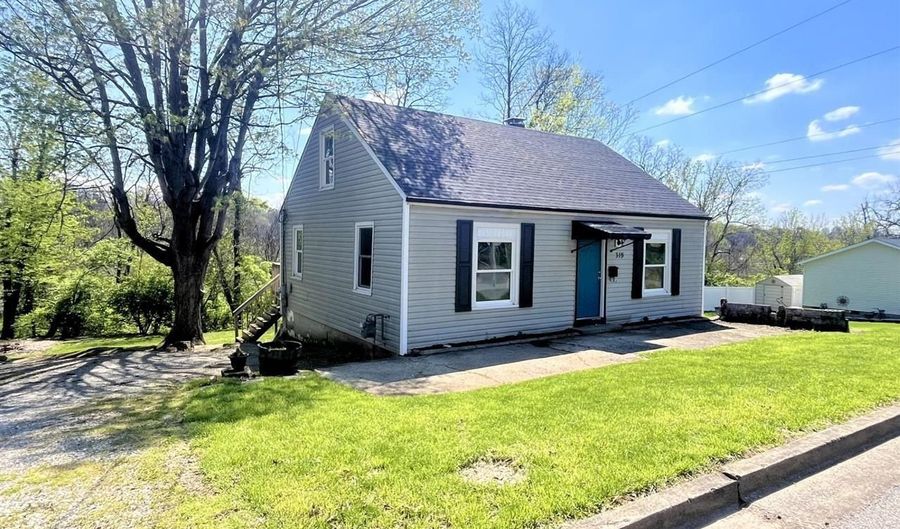 319 N 1st St, Bardstown, KY 40004 - 2 Beds, 1 Bath