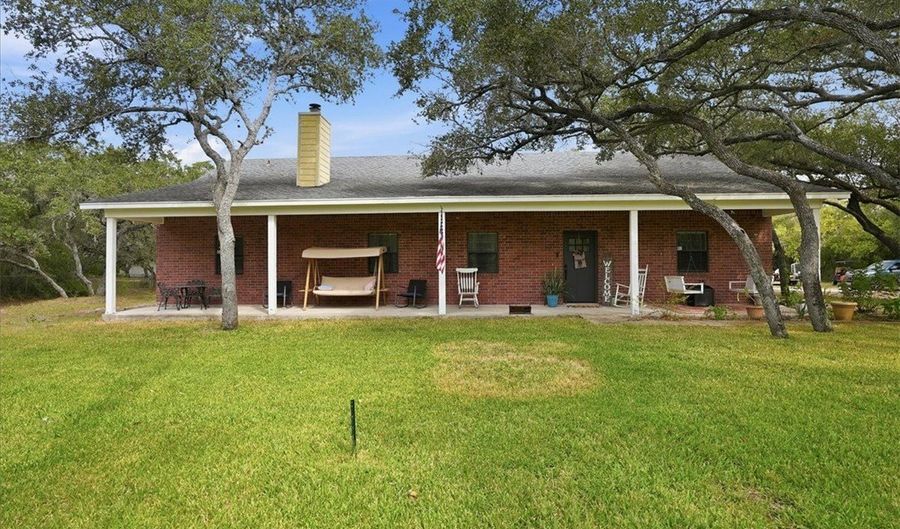 1402 W Johnson Ave, Aransas Pass, TX 78336 - 4 Beds, 2 Bath