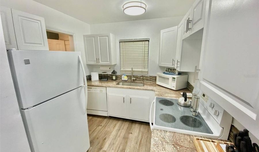 1222 Villa Ln 136, Apopka, FL 32712 - 2 Beds, 3 Bath