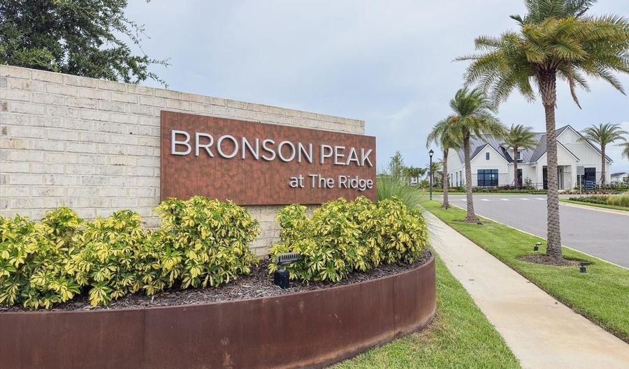 1895 PINECLIFF Dr, Apopka, FL 32703 - 4 Beds, 3 Bath