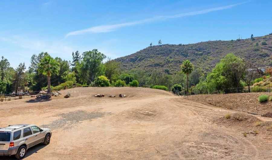 Kaywood Cir unit 25 Par D 25 Par D, Escondido, CA 92026 - 0 Beds, 0 Bath