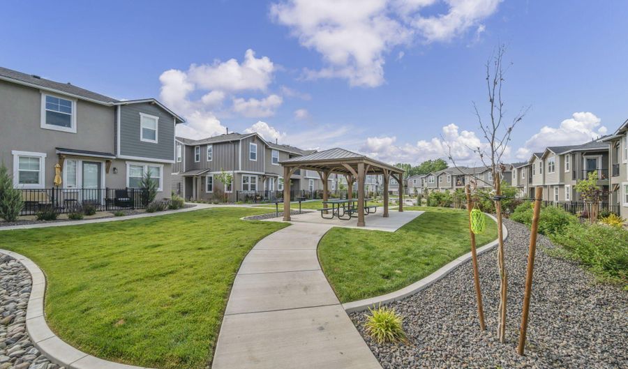 329 Cattail Cir, Gardnerville, NV 89410 - 2 Beds, 3 Bath