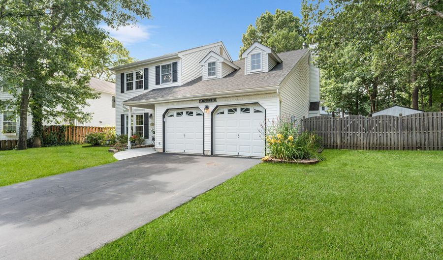 16 Tanglewood Dr, Barnegat, NJ 08005 - 3 Beds, 3 Bath
