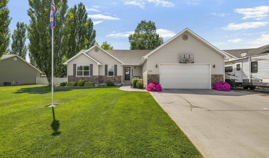 1293 Blueberry Trl, Blackfoot, ID 83221 - 5 Beds, 3 Bath
