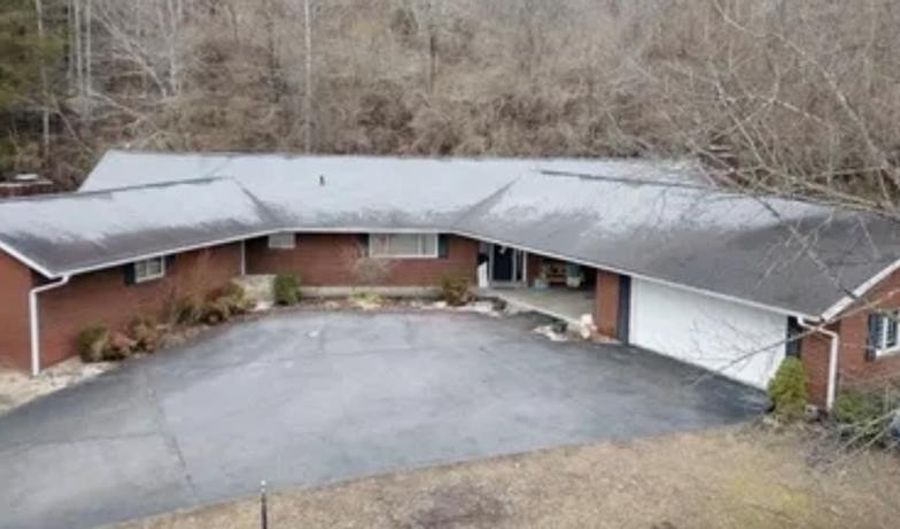 106 Nags Head Rd, Avawam, KY 41713 - 4 Beds, 3 Bath