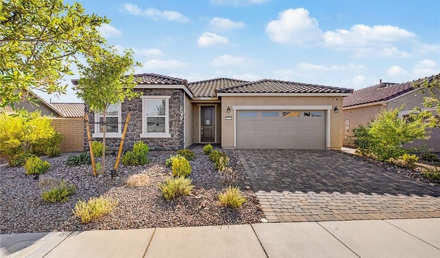 877 Mary Baer Way, Henderson, NV 89011 - 3 Beds, 2 Bath
