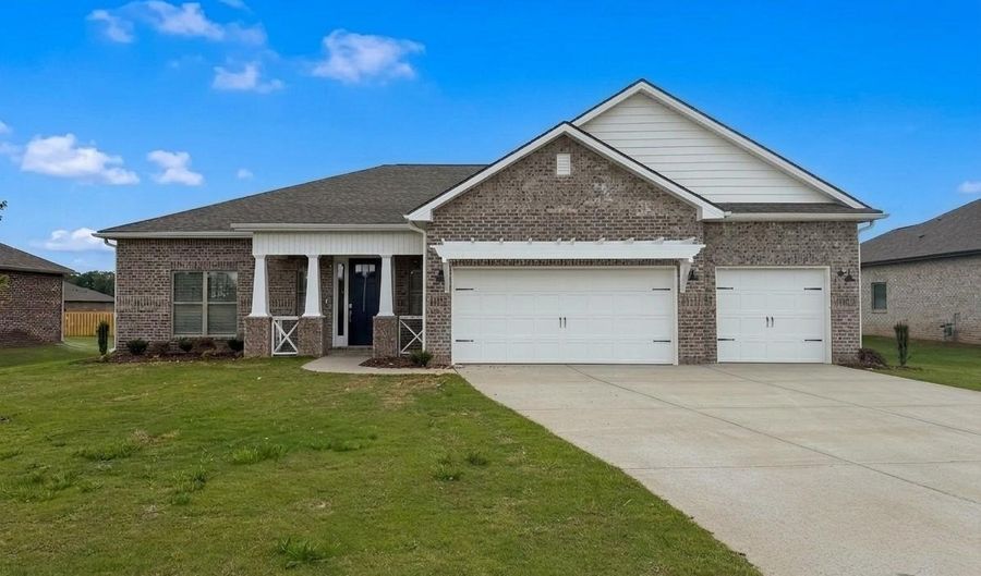 22567 Donahue Dr, Athens, AL 35613 - 4 Beds, 3 Bath