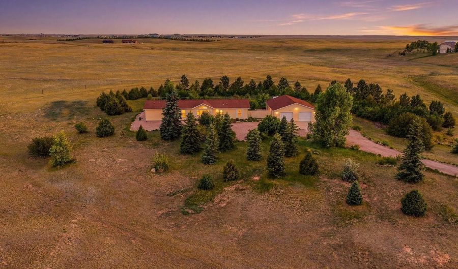 1720 POWDERHOUSE Rd, Cheyenne, WY 82009 - 3 Beds, 2 Bath
