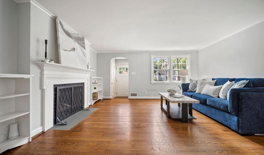 21 Oakwood Mnr, Cromwell, CT 06416 - 4 Beds, 3 Bath