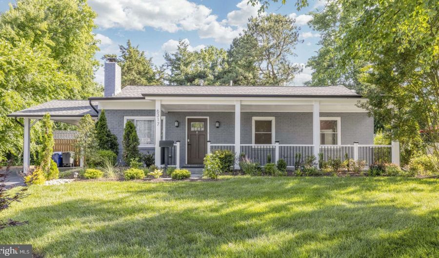 6317 EVERGLADES Dr, Alexandria, VA 22312 - 4 Beds, 3 Bath