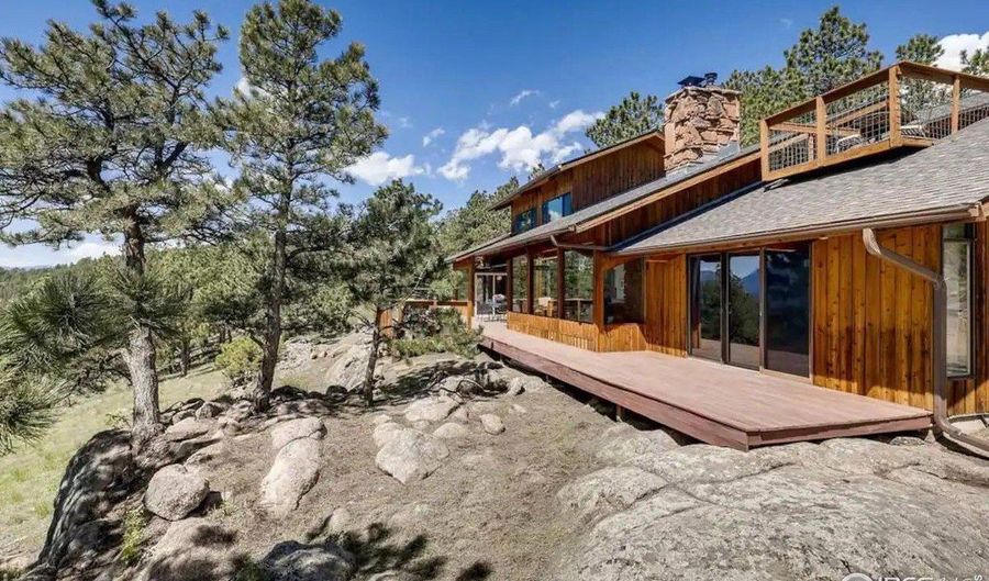 311 Sky Trail Rd, Boulder, CO 80302 - 4 Beds, 3 Bath