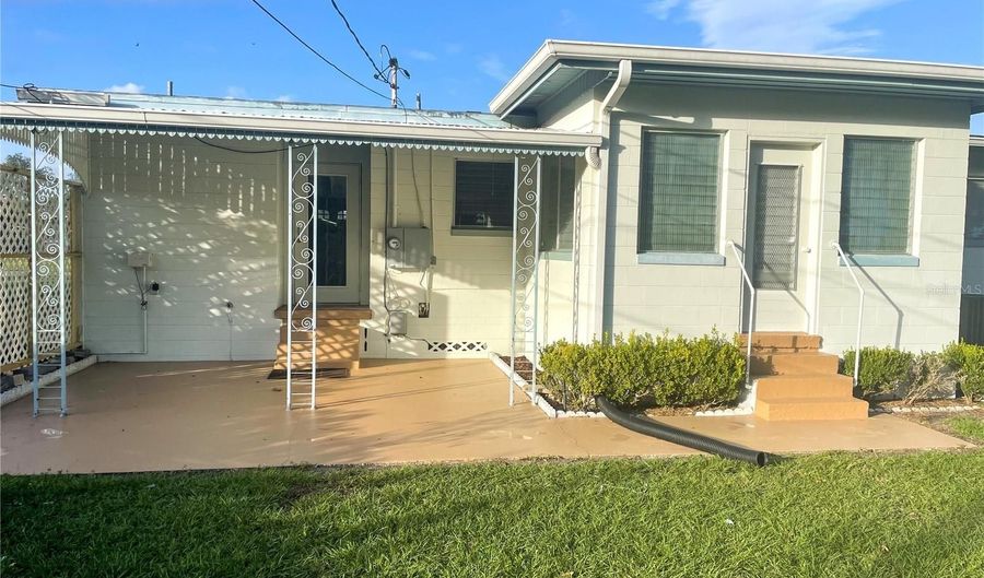 766 CANOVIA Ave, Orlando, FL 32804 - 3 Beds, 2 Bath