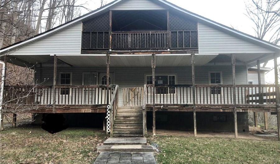 102 Little Footprints Dr, Chapmanville, WV 25508 - 4 Beds, 1 Bath