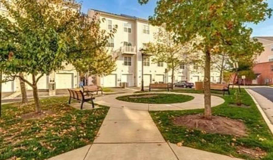 22352 CONCORD Sta, Ashburn, VA 20148 - 3 Beds, 3 Bath