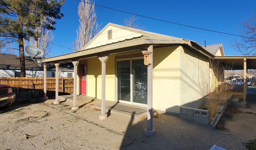 151 D St, Hawthorne, NV 89415 - 3 Beds, 2 Bath