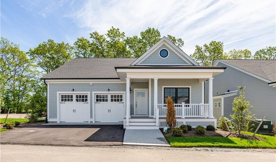 13 Hampton Rd 21, Coventry, RI 02816 - 3 Beds, 3 Bath