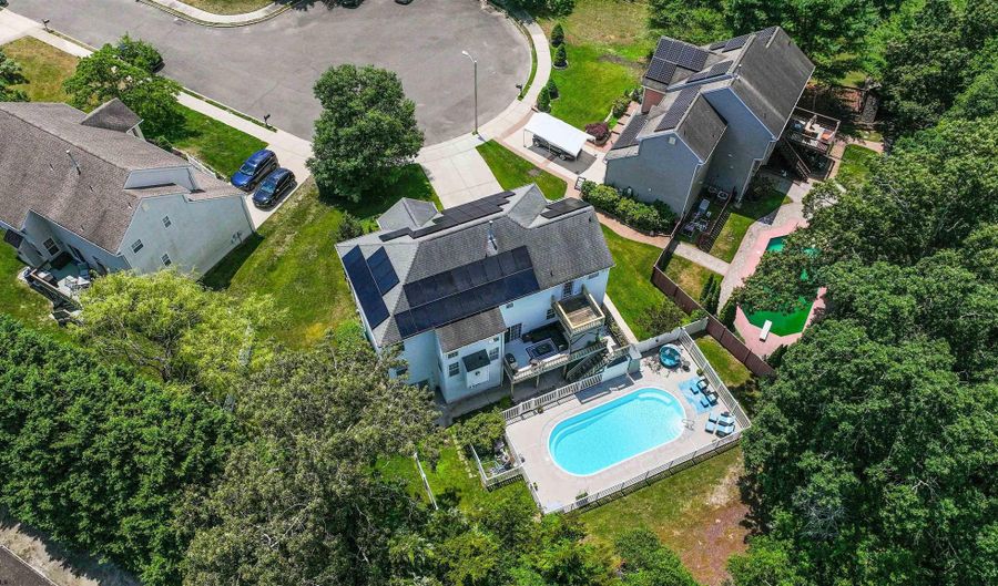 7 Ruth Ct, Absecon, NJ 08201 - 5 Beds, 4 Bath