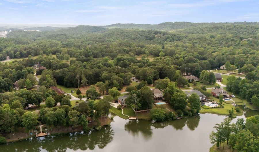 108 SADDLE LAKE Dr, Alabaster, AL 35007 - 5 Beds, 3 Bath