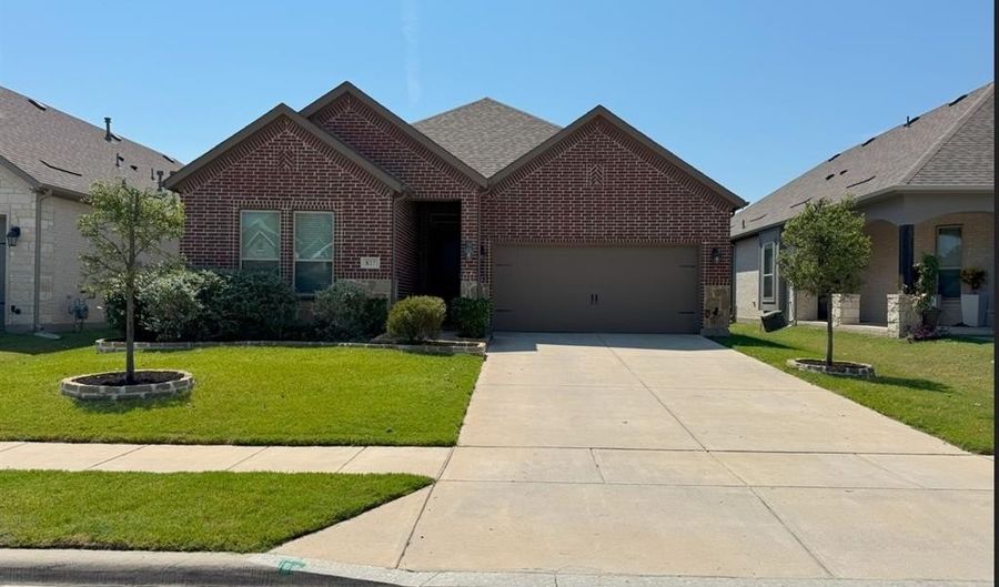 822 Susan St, Anna, TX 75409 - 3 Beds, 2 Bath