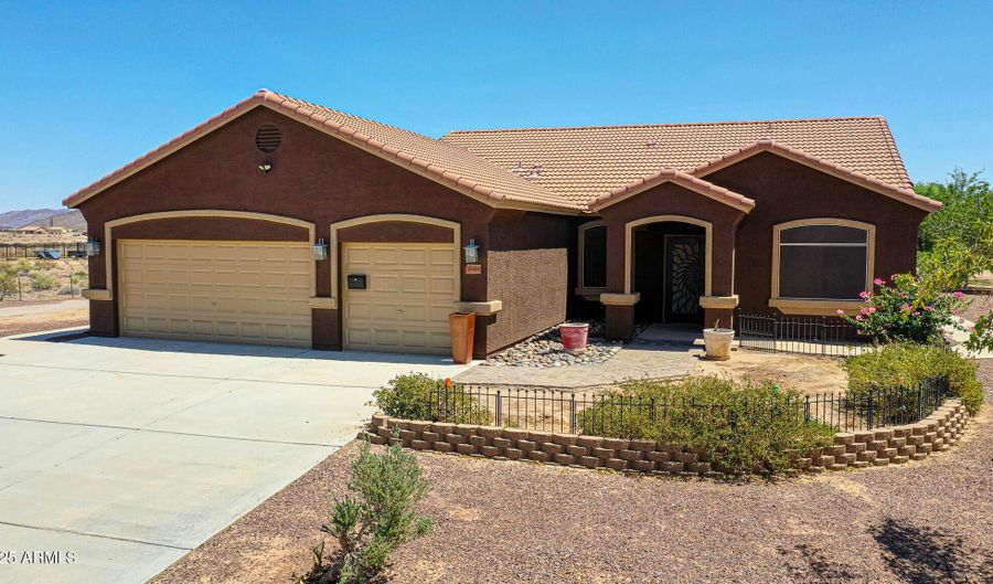 35419 W PIEDMONT Rd, Arlington, AZ 85322 - 4 Beds, 2 Bath