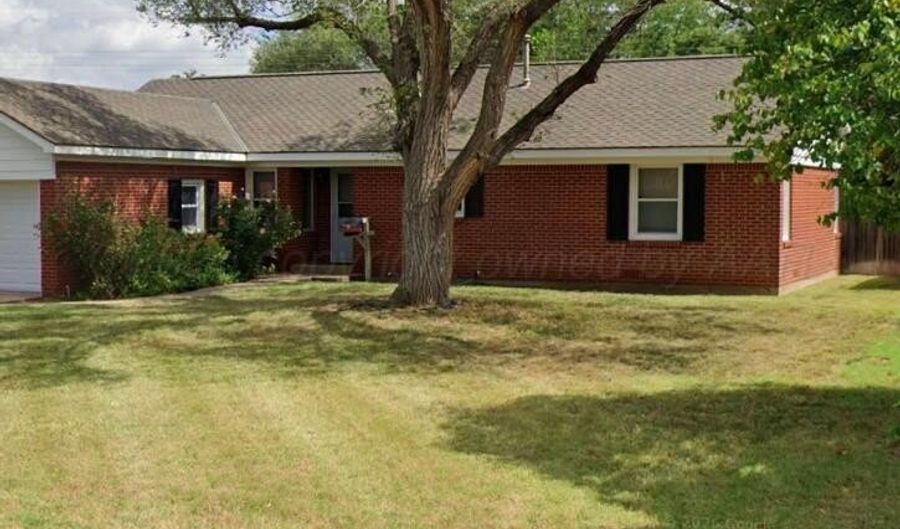2103 PARKER St, Amarillo, TX 79109 - 3 Beds, 2 Bath