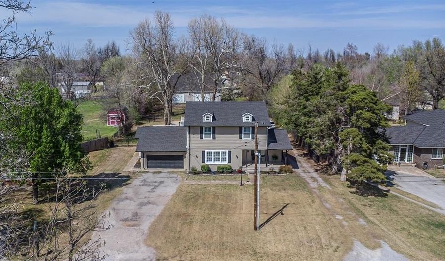 7609 NW 38th St, Bethany, OK 73008 - 5 Beds, 3 Bath