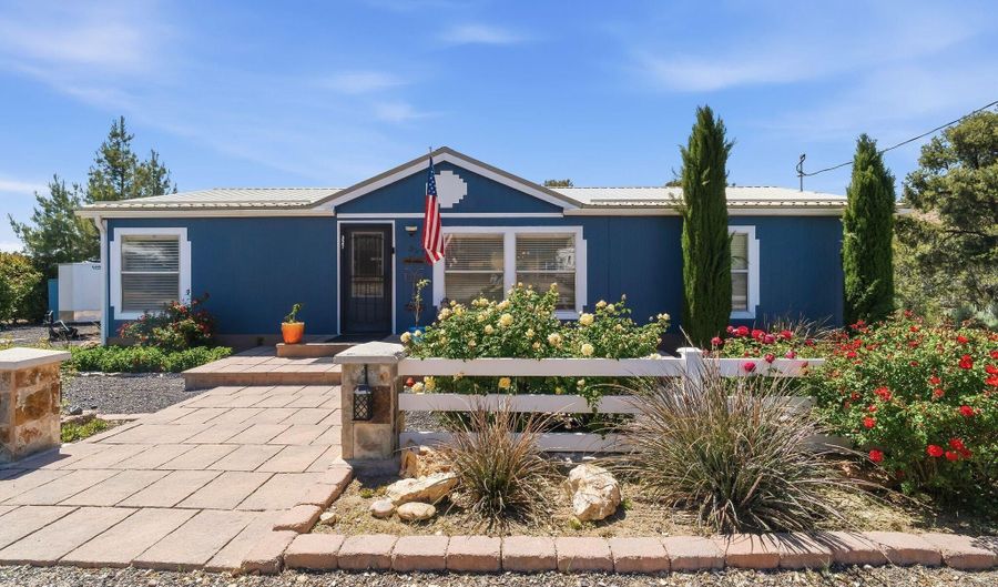 327 N Lodge Rd, Central, UT 84722 - 3 Beds, 2 Bath