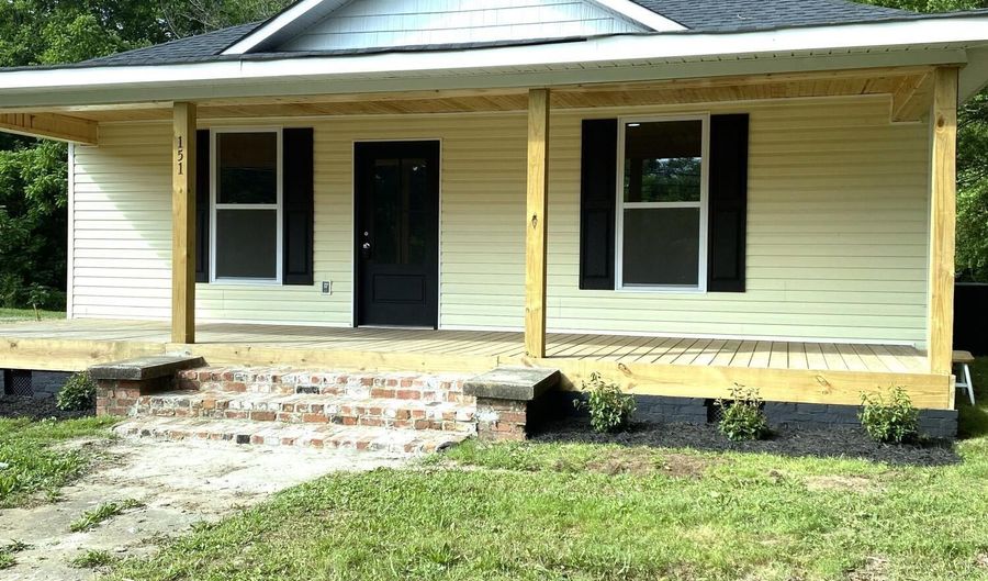 151 S Jackson St, Athens, TN 37303 - 3 Beds, 2 Bath