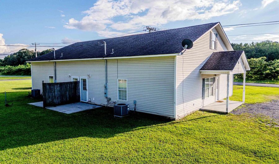 570 580 Pine St, Albertville, AL 35950 - 0 Beds, 0 Bath