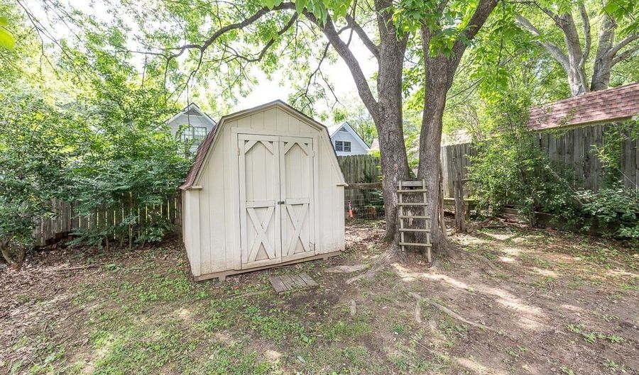 2539 KENWOOD, Bartlett, TN 38134 - 7 Beds, 3 Bath