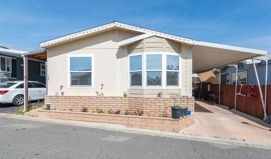 1638 Calavo Rd 34, Fallbrook, CA 92028 - 3 Beds, 2 Bath