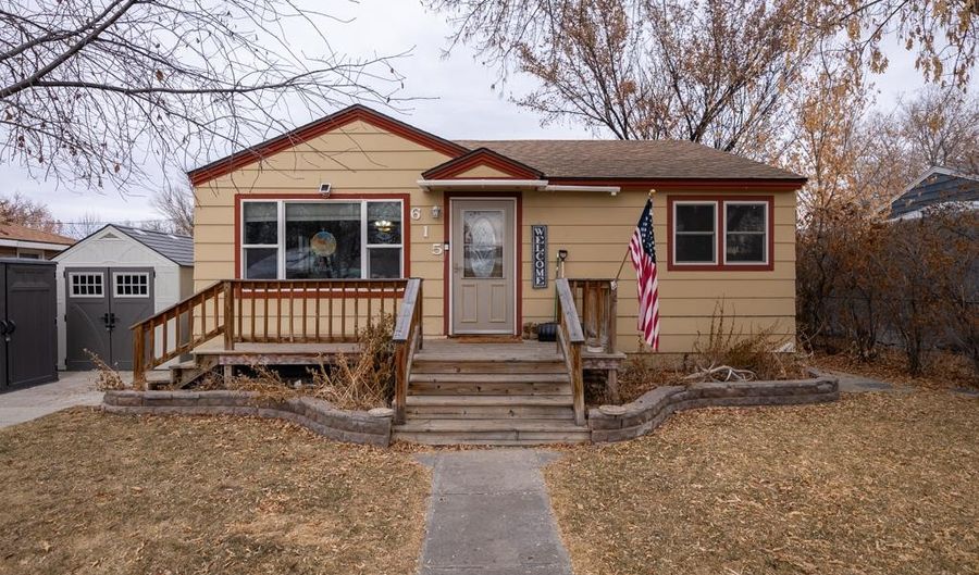 615 Holly Ave, Worland, WY 82401 - 4 Beds, 2 Bath