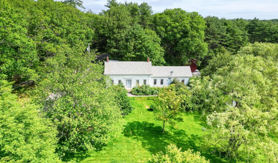 742 Old Stage Rd, Arrowsic, ME 04530 - 3 Beds, 1 Bath