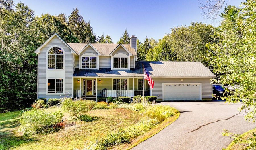 290 Castle Island Rd, Belgrade, ME 04917 - 4 Beds, 4 Bath