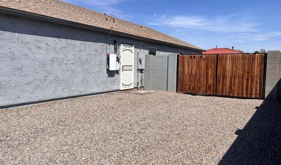 10490 W MAZATLAN Dr, Arizona City, AZ 85123 - 4 Beds, 2 Bath