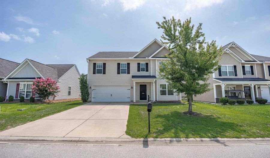 1059 Heart Pine Dr, Blythewood, SC 29016 - 4 Beds, 3 Bath