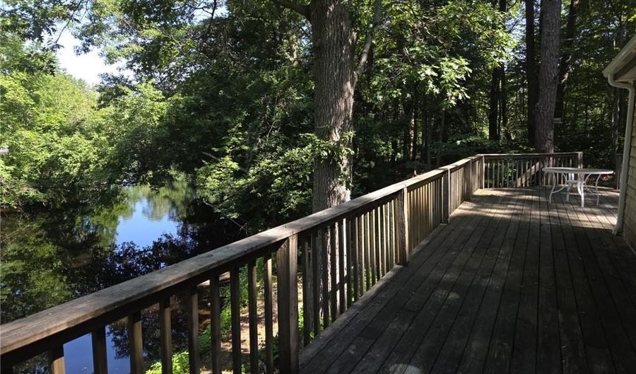 31 Lakeside Dr, Hopkinton, RI 02832 - 2 Beds, 1 Bath