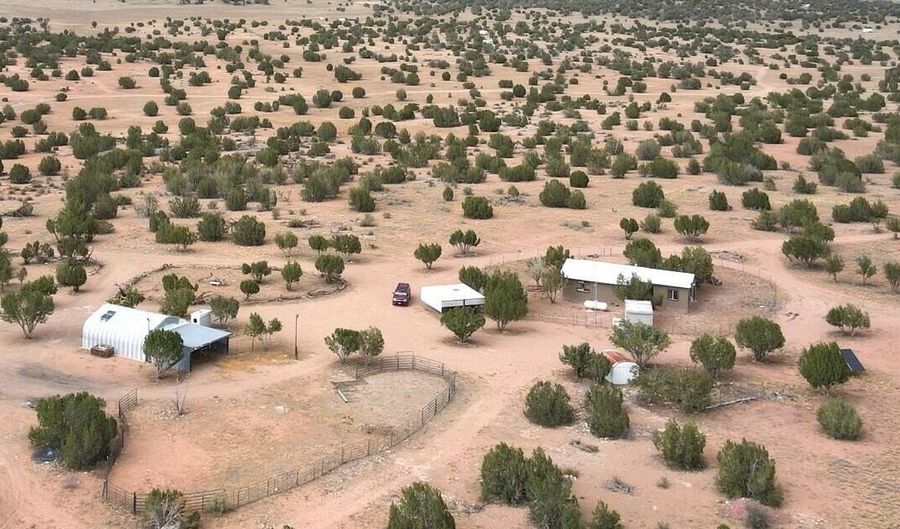 45437 N Jacqueline Hill Dr, Ash Fork, AZ 86320 - 2 Beds, 1 Bath