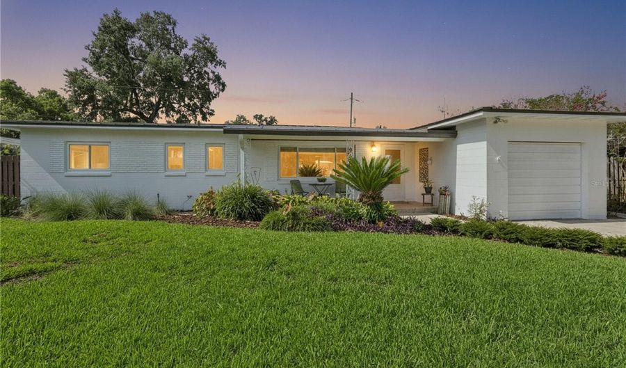 1010 N PALM Ave, Orlando, FL 32804 - 3 Beds, 2 Bath