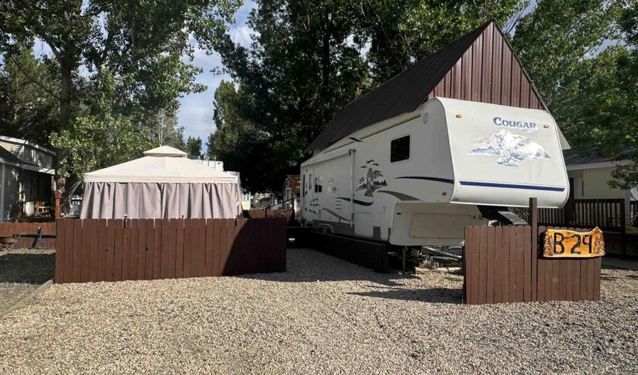 29 B St, Cascade, ID 83611 - 1 Beds, 1 Bath