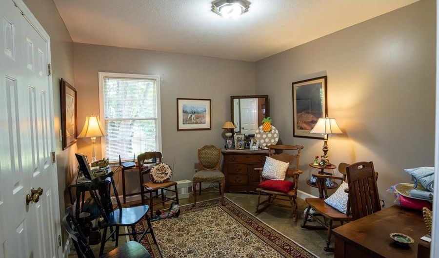 3210 Tunbridge Ln, Albany, GA 31721 - 4 Beds, 2 Bath