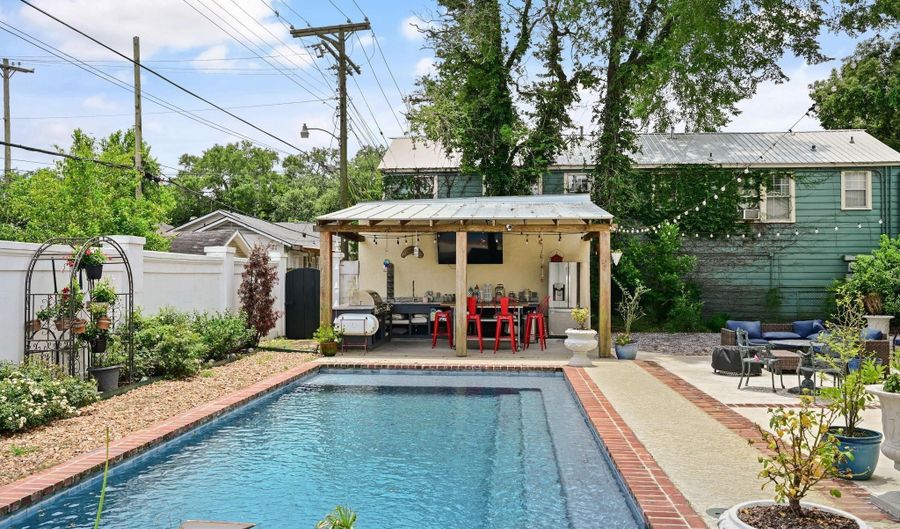 717 Camelia Ave, Baton Rouge, LA 70806 - 5 Beds, 4 Bath