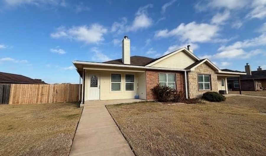 2312 Independence Blvd, Abilene, TX 79601 - 3 Beds, 2 Bath