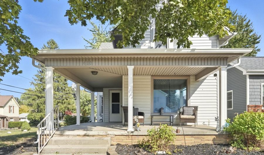 410 N Cedar St, Auburn, IN 46706 - 3 Beds, 2 Bath