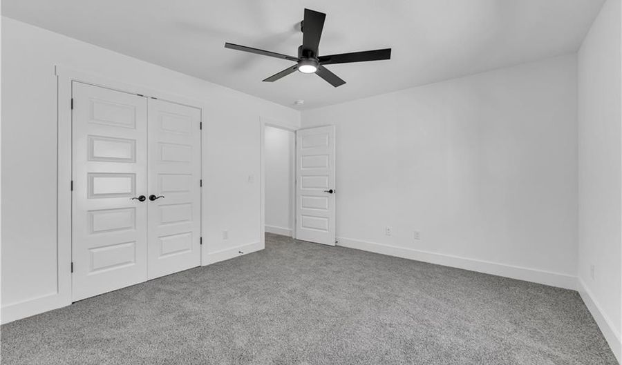 7001 SW Basswood Ave, Bentonville, AR 72713 - 4 Beds, 3 Bath