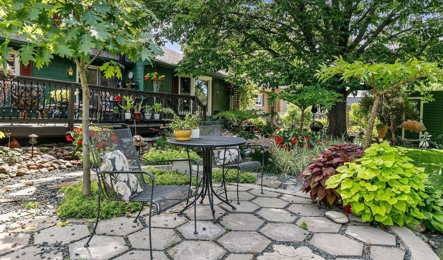 918 SE Peterson Dr, Ankeny, IA 50021 - 4 Beds, 3 Bath