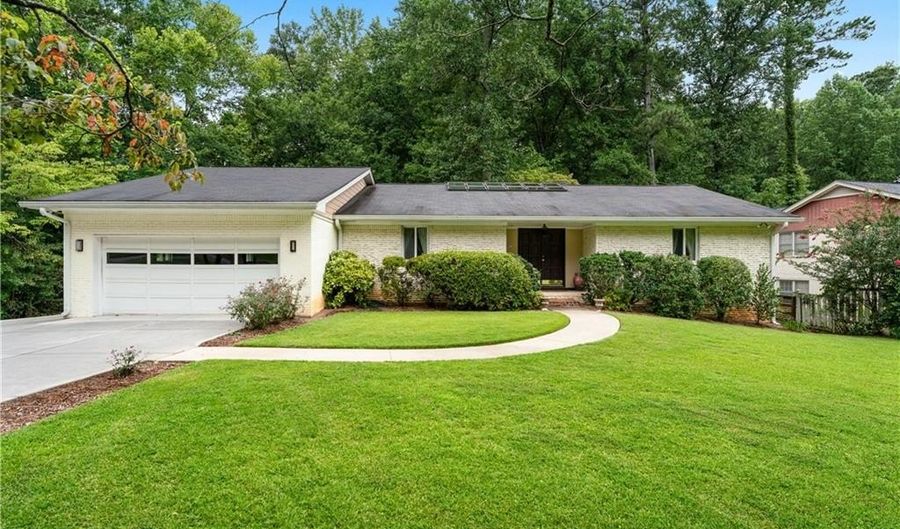 2760 Caraway Dr, Tucker, GA 30084 - 5 Beds, 3 Bath