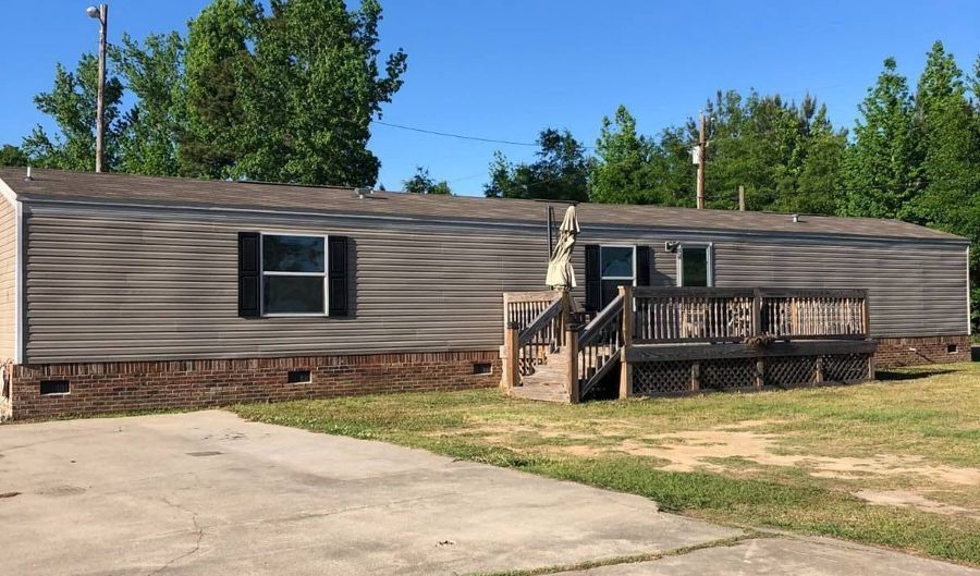 445 McQueen Rd, Bennettsville, SC 29512 - 3 Beds, 2 Bath