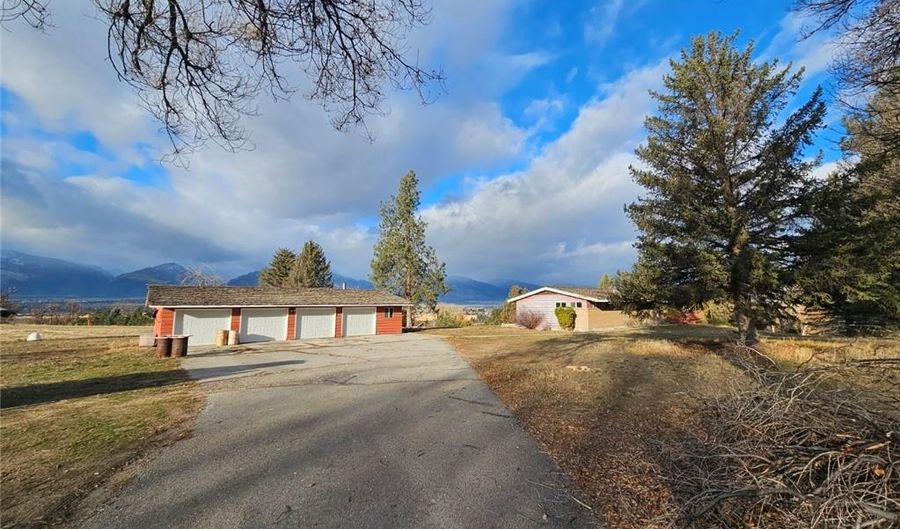 316 Hamilton Heights Rd, Corvallis, MT 59828 - 3 Beds, 2 Bath