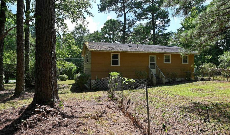 1219 NE Miles Rd, Blythewood, SC 29016 - 3 Beds, 1 Bath